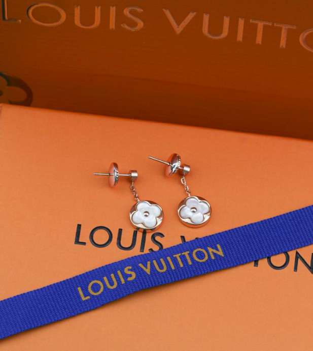 Picture of LV Sets _SKULVsuits091211113007